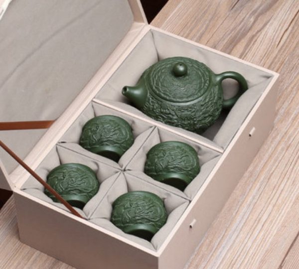 исинский чайник Си Ши Резной Дракон ручной работы с резьбой 22 Коллекционный исинский чайник Си Ши Резной Дракон ручной работы с резьбой, зеленая глина бэншань люй ни